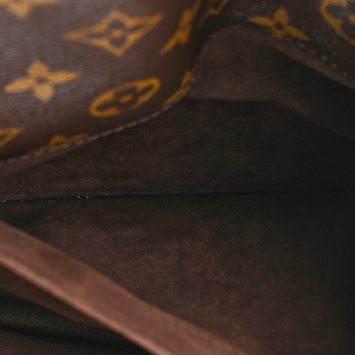 Louis Vuitton Monogram Pochette Metis 7 of 13