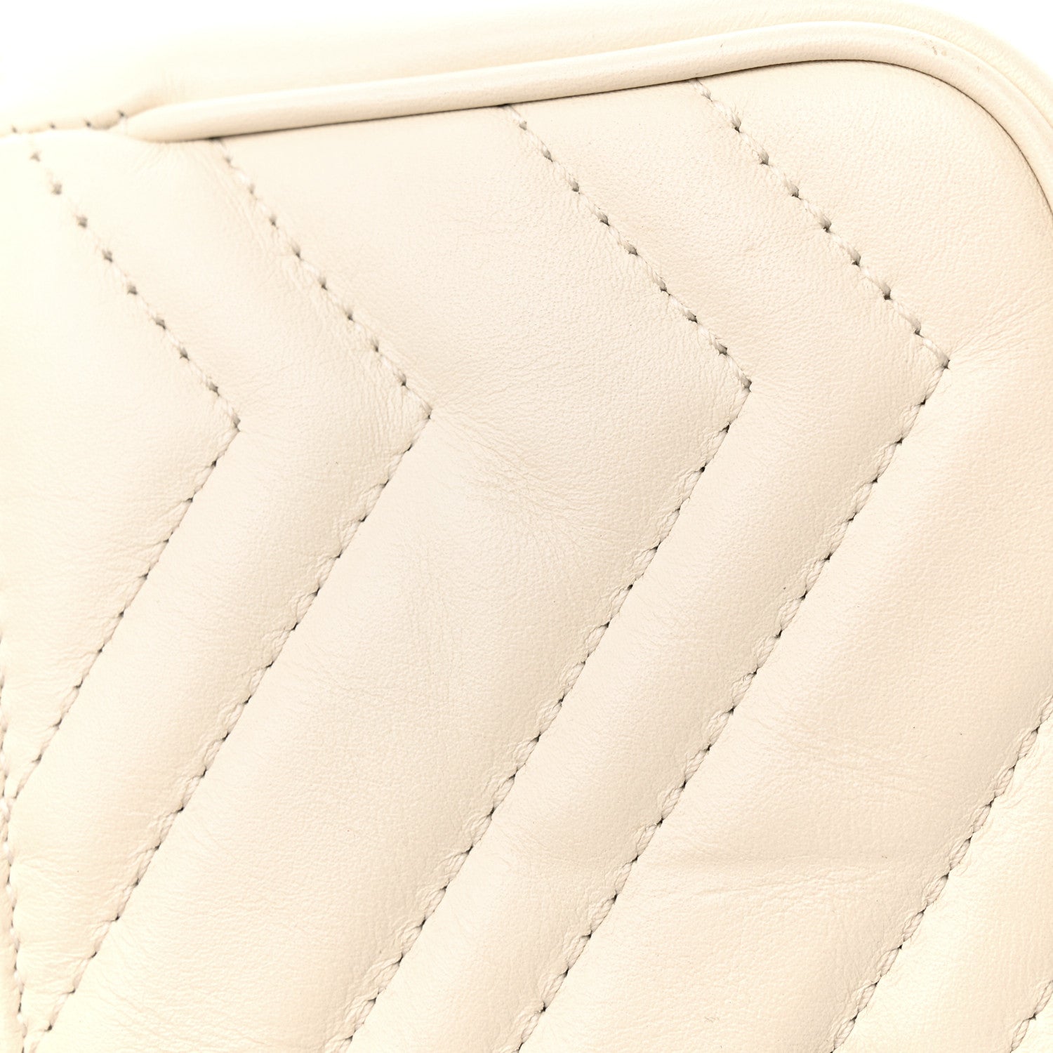 Gucci Calfskin Matelasse Super Mini GG Marmont Shoulder Bag White 12 of 14