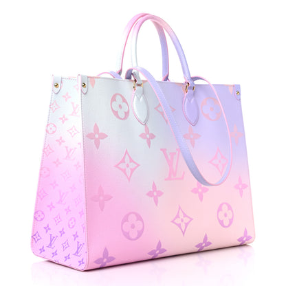 Louis Vuitton Monogram Giant Spring In The City Onthego GM Sunrise Pastel 3 of 9