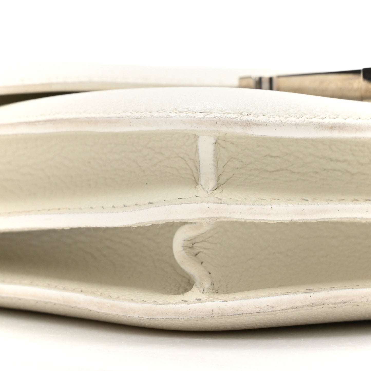 Evercolor Constance 18 White