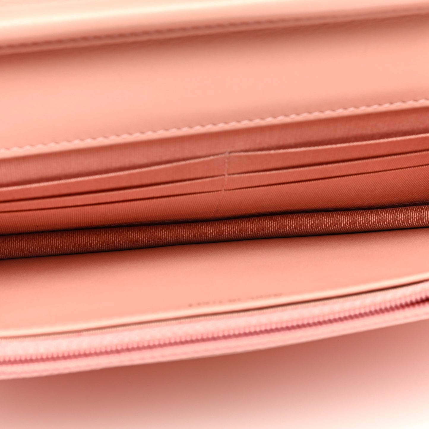 Caviar Quilted CC Filigree Wallet On Chain WOC Pink