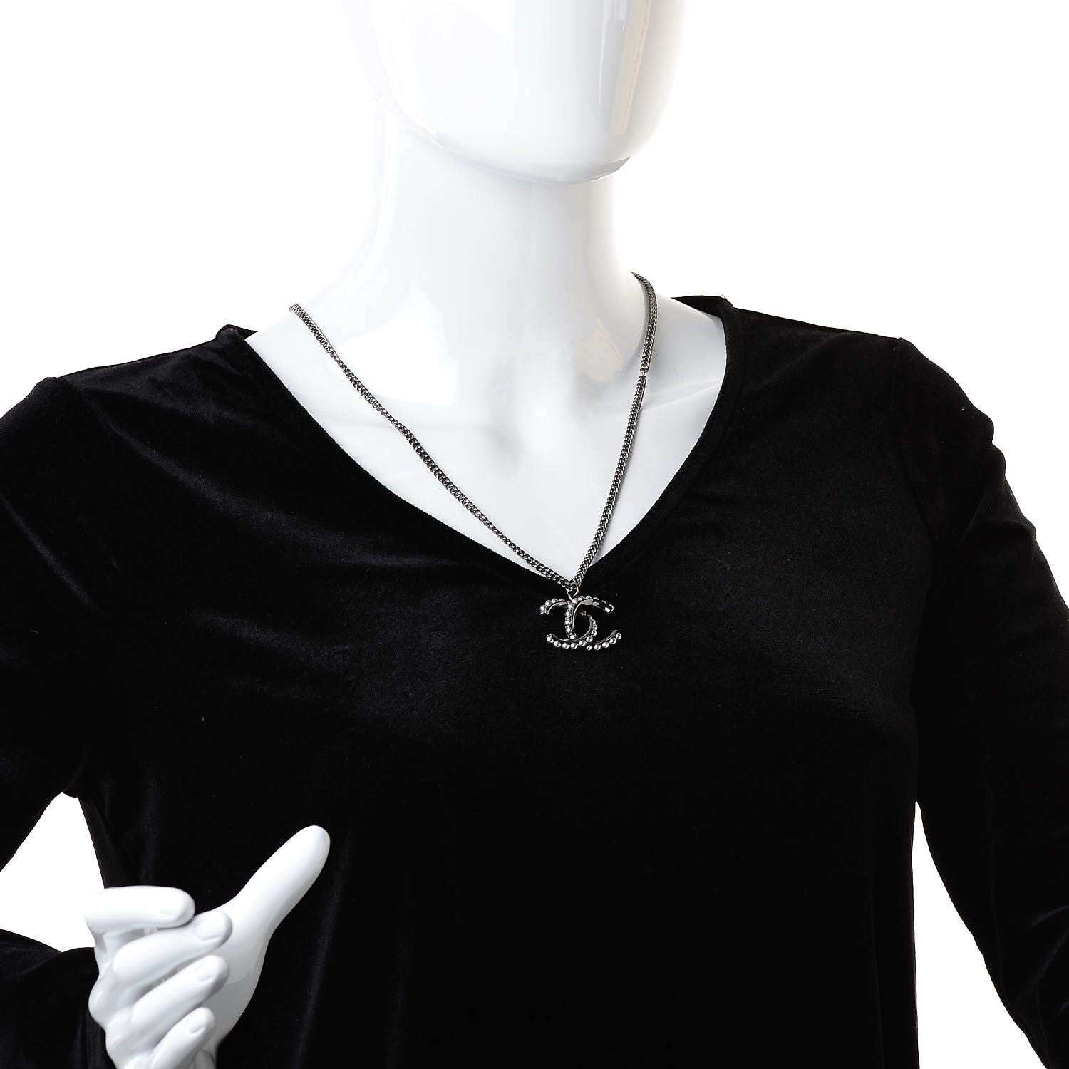 Chanel Ruthenium Pearl CC Pendant Necklace 2 of 6