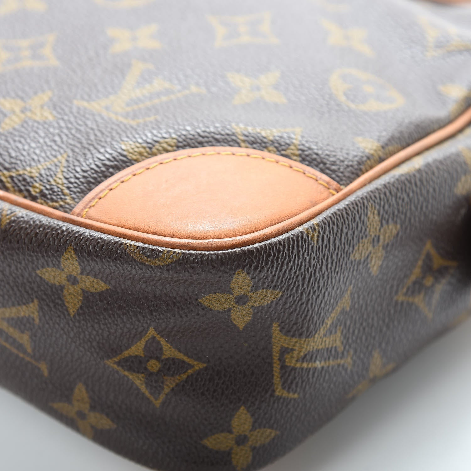 Louis Vuitton Monogram Compiegne 28 9 of 18