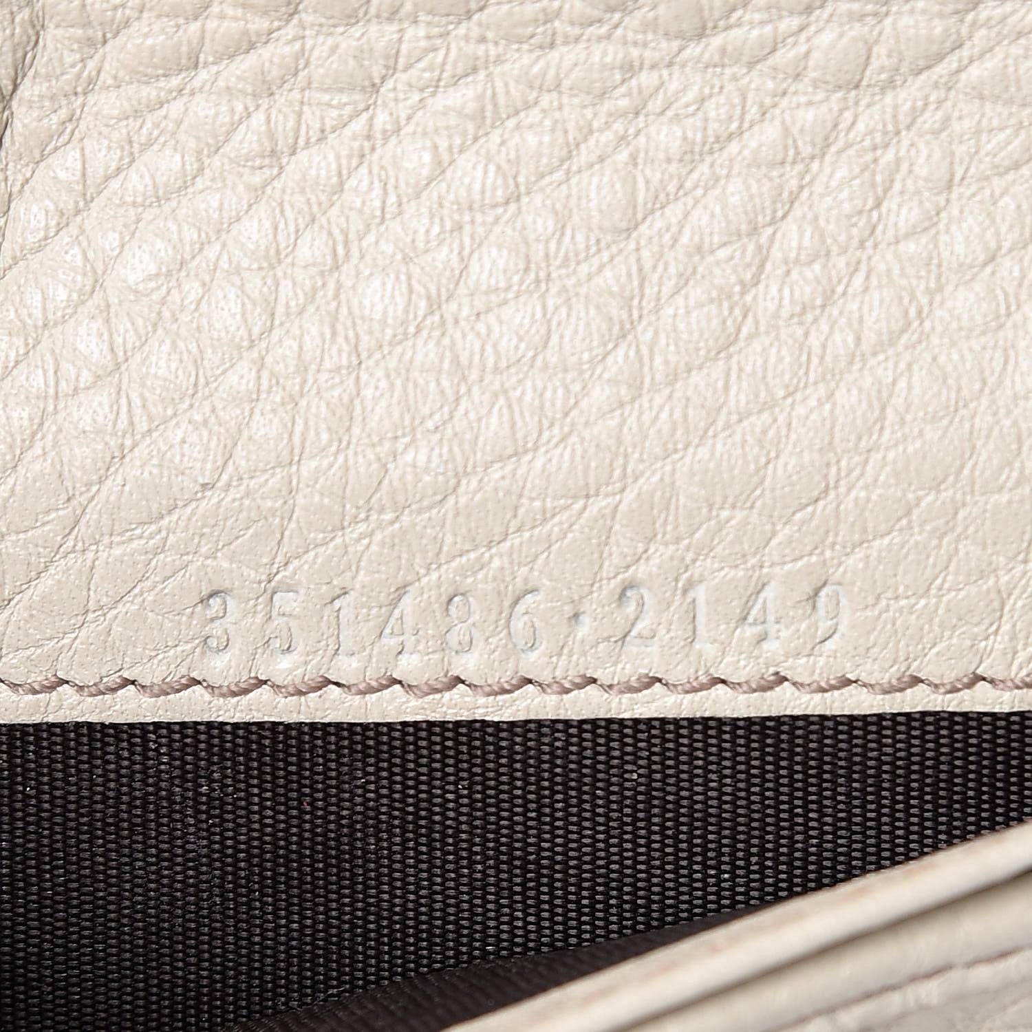 Gucci Pebbled Calfskin Medium Soho Zip Around Wallet Off White 7 of 9