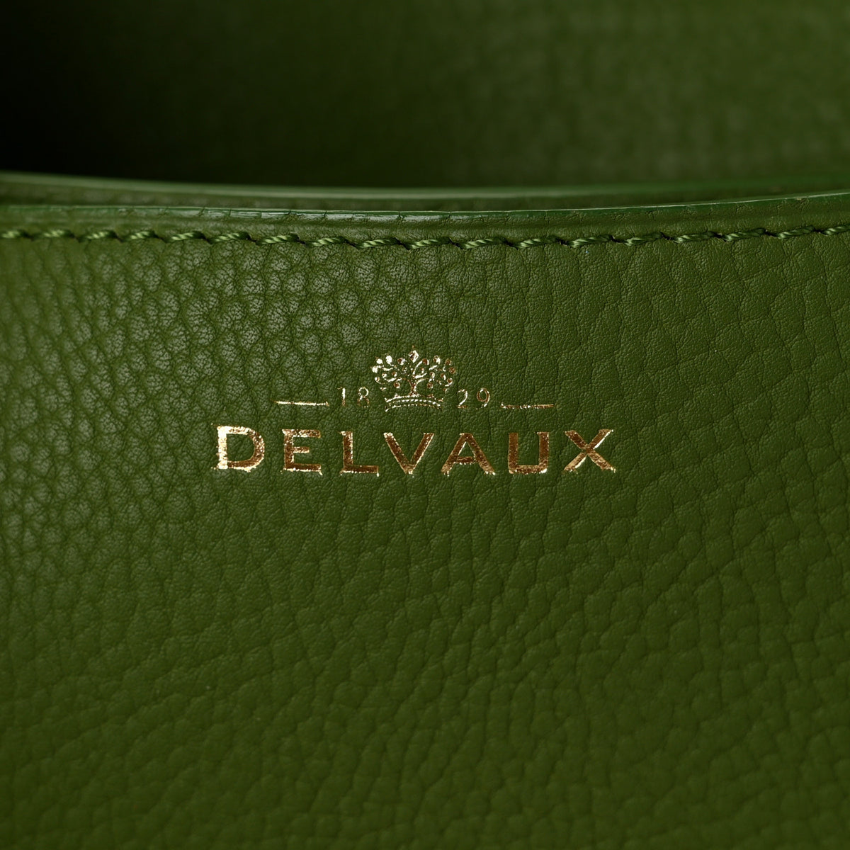 Crispy Calfskin Mini Le Mutin Saddle Bag Green