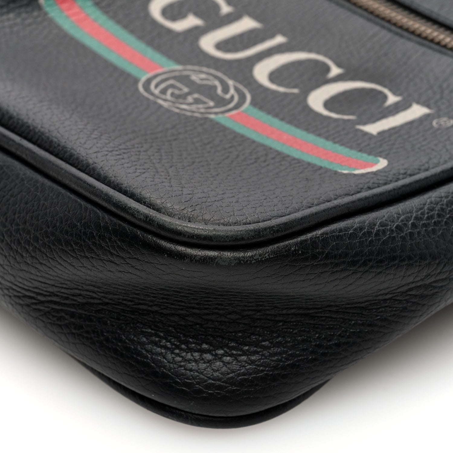 Gucci Grained Calfskin Logo Messenger Bag Black 10 of 10