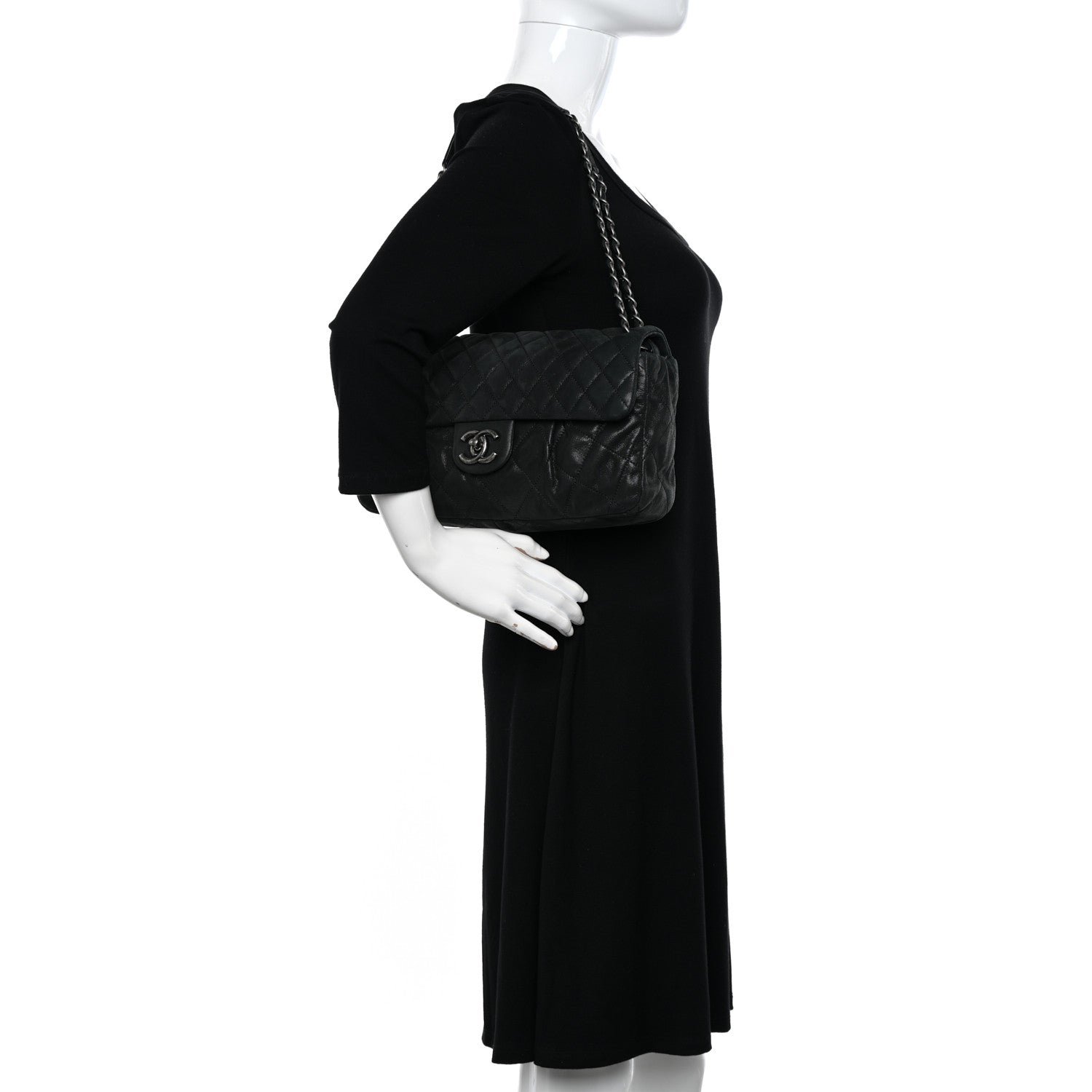 Chanel Iridescent Calfskin Large Chic Quilt Flap Black 2 of 11