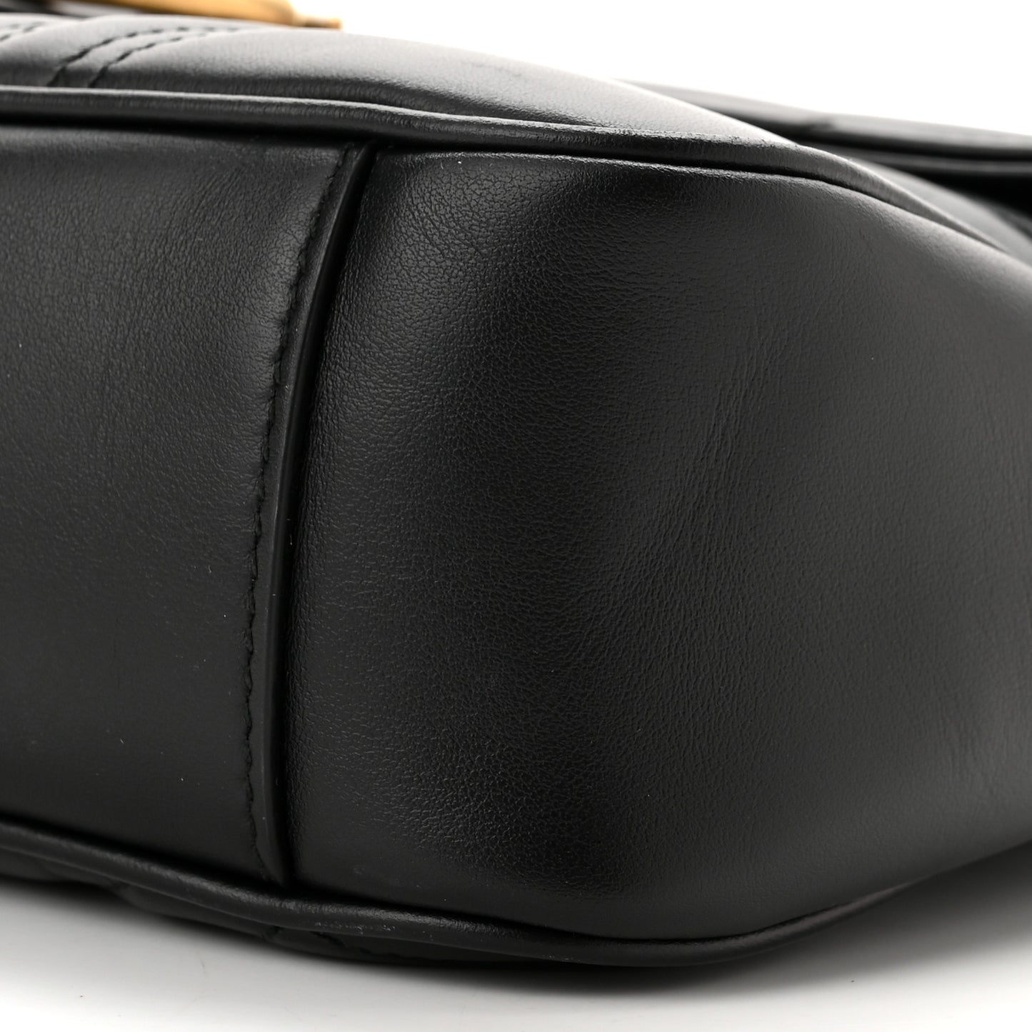 Calfskin Matelasse Medium GG Marmont Shoulder Bag Black