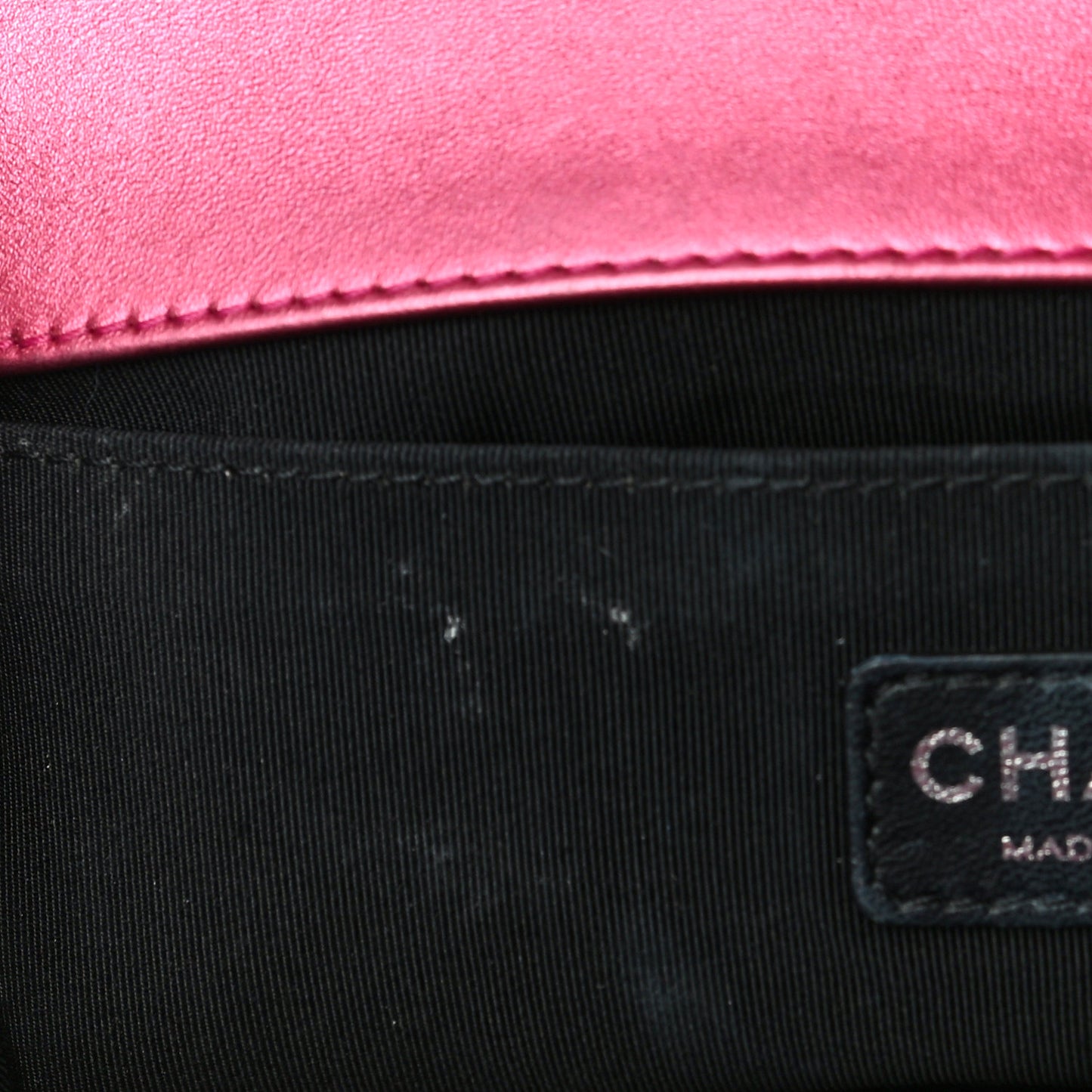 Metallic Patent Calfskin Quilted Medium Boy Flap Pink