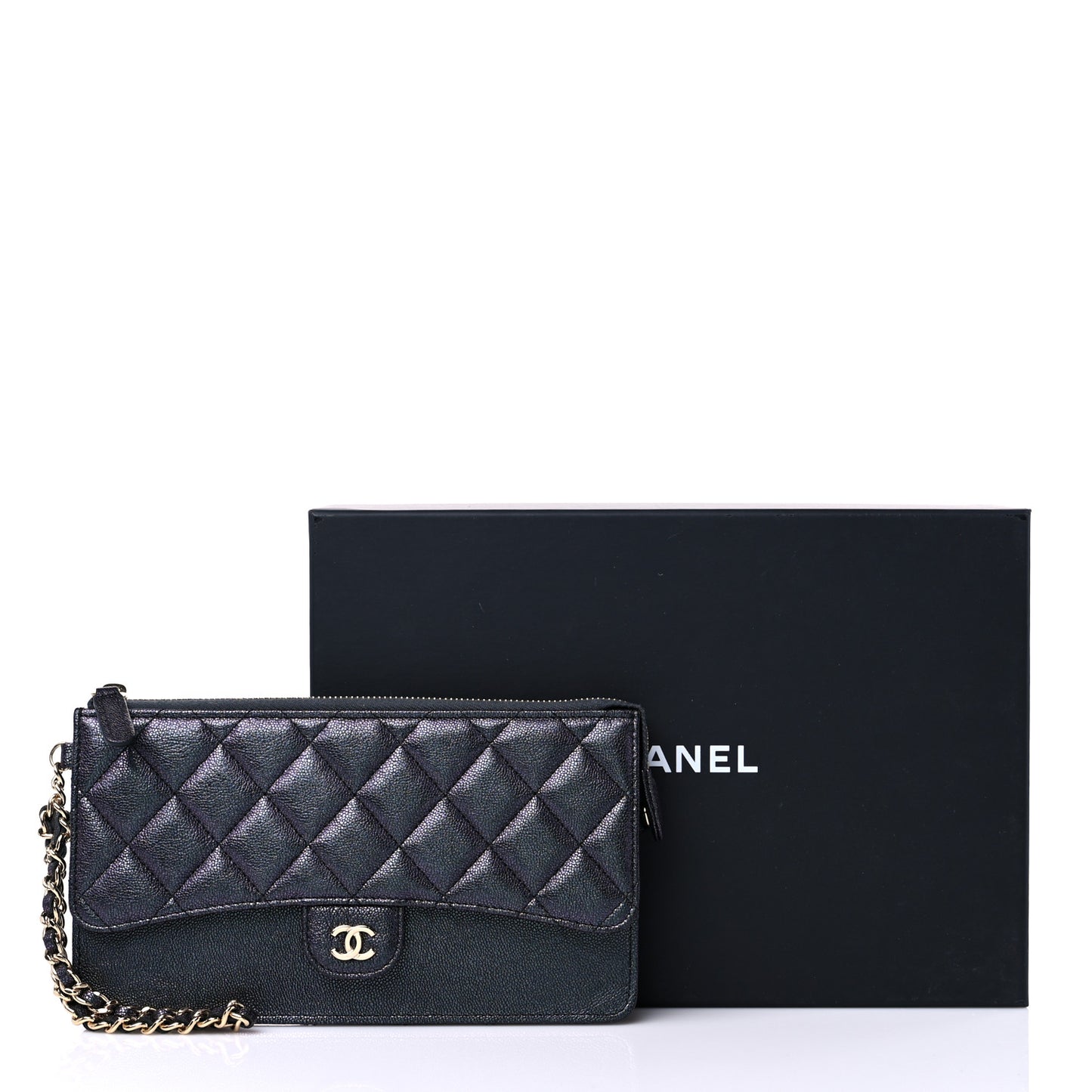 Iridescent Caviar Quilted Classic Pouch With Handle Black