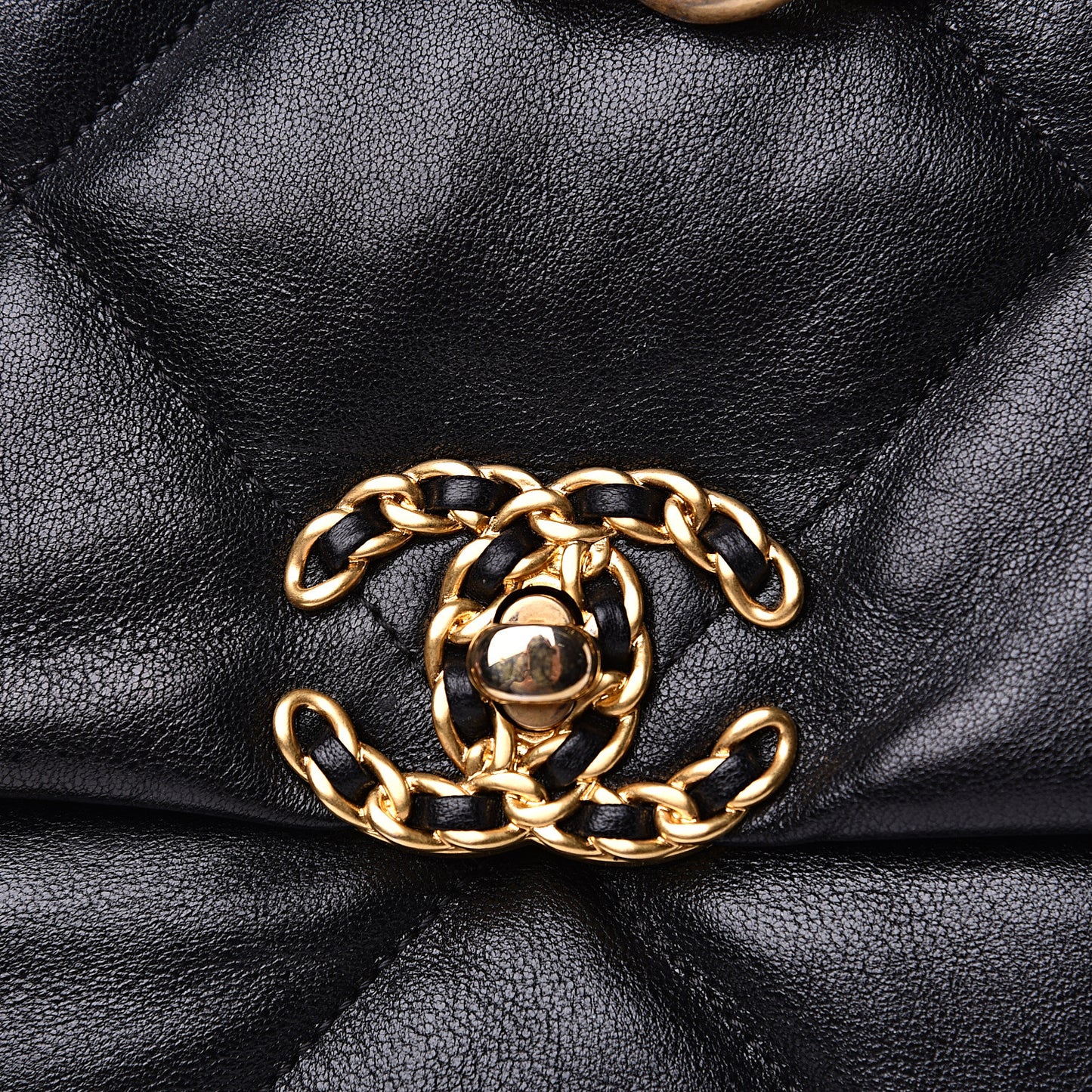 Lambskin Quilted Large 19 Flap Black
