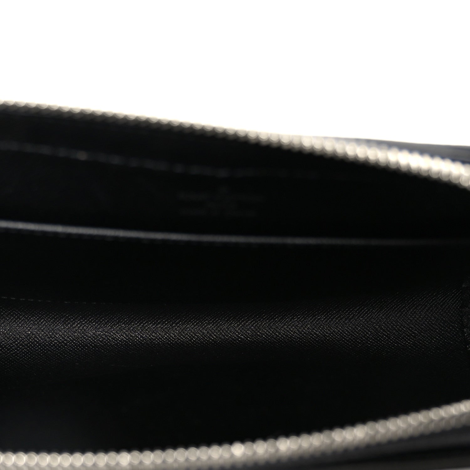 Louis Vuitton Taiga Baikal Pochette Ardoise 5 of 10