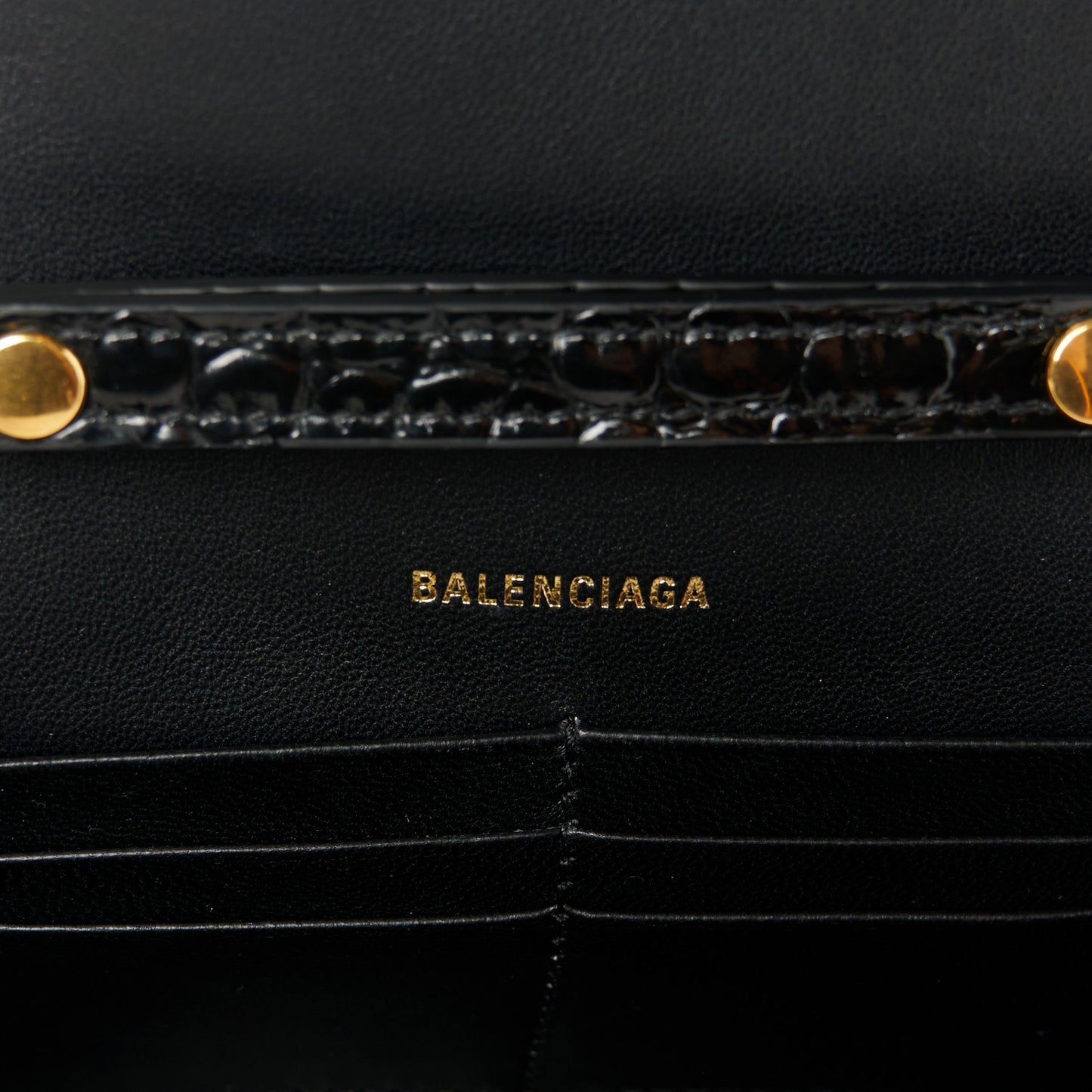 Shiny Calfskin Crocodile Embossed Hourglass Chain Bag Black