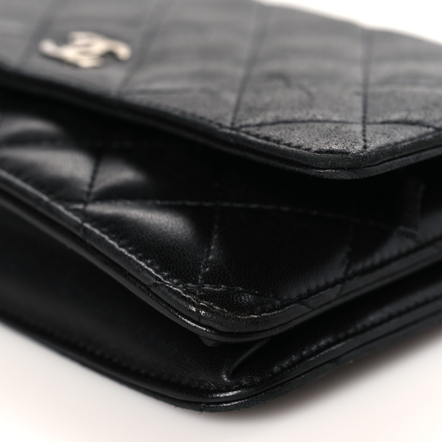 Lambskin Quilted Wallet On Chain WOC Black