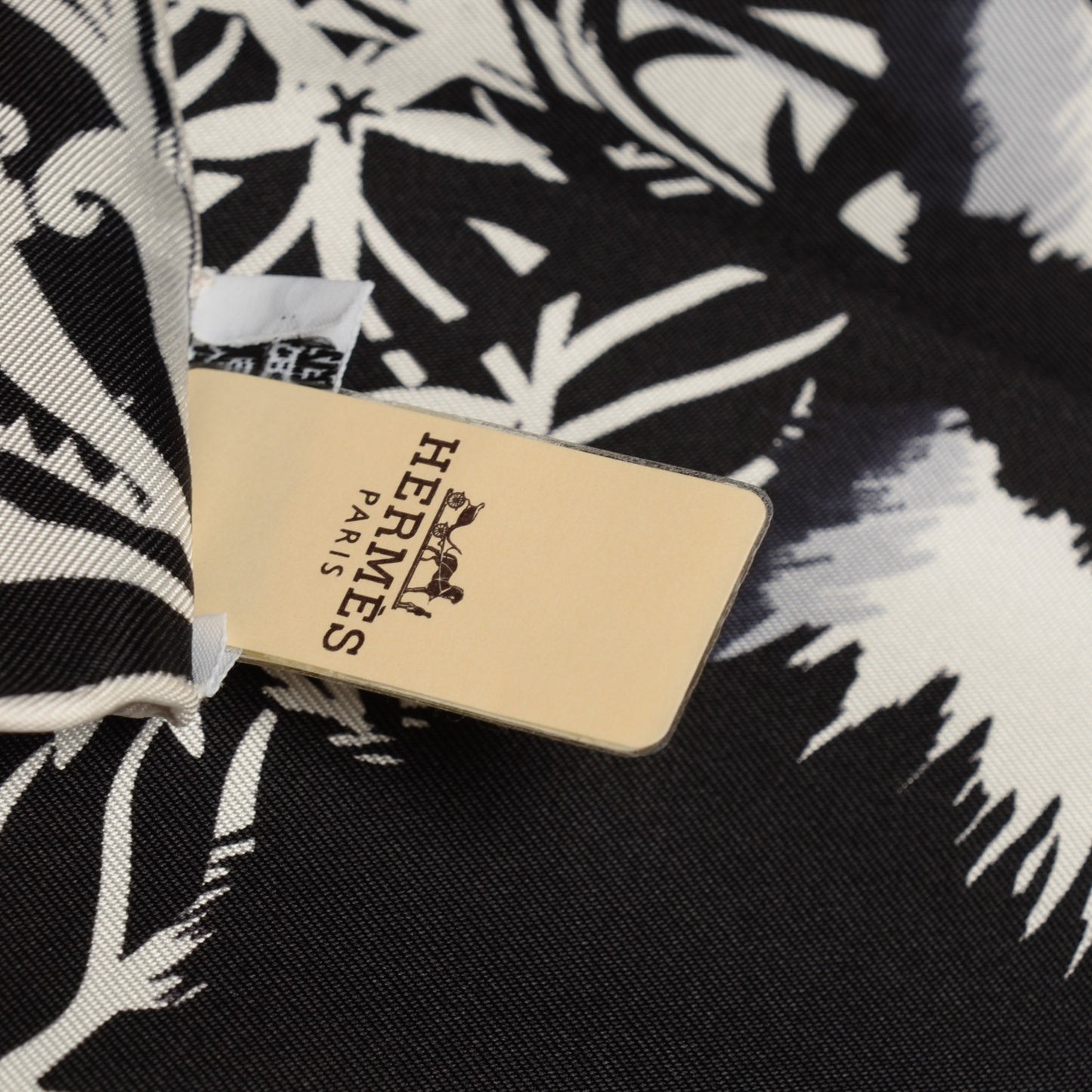 Silk Tyger Tyger Scarf 90 Black Blanc Gris
