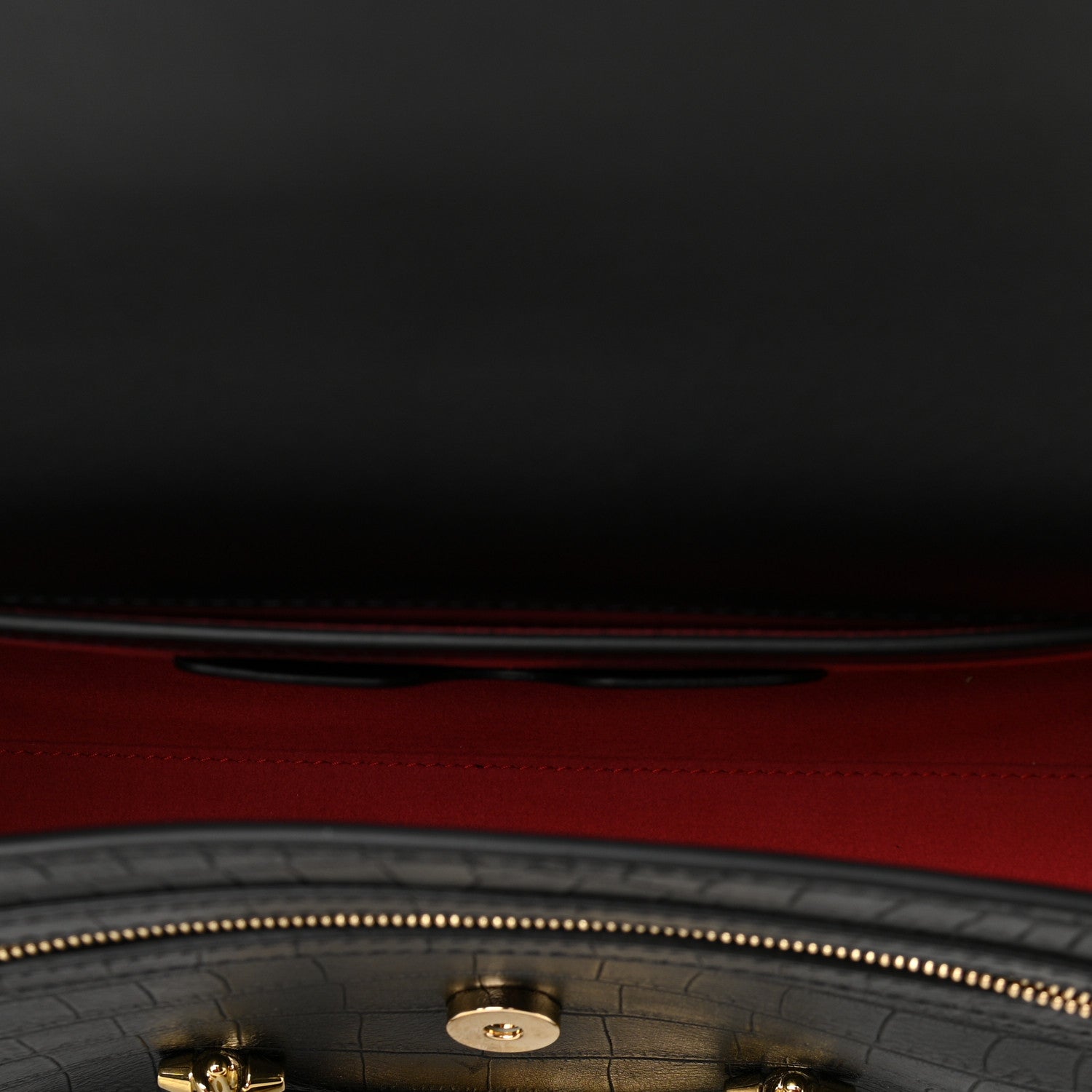Alexander McQueen Calfskin Crocodile Embossed The Story Shoulder Bag Black 5 of 9