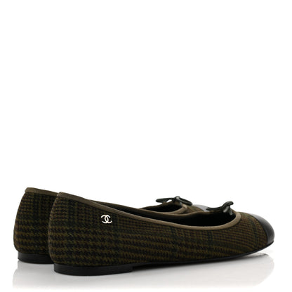 Chanel Tweed Lambskin Cap Toe Ballerina Flats 41 Green Black 4 of 7