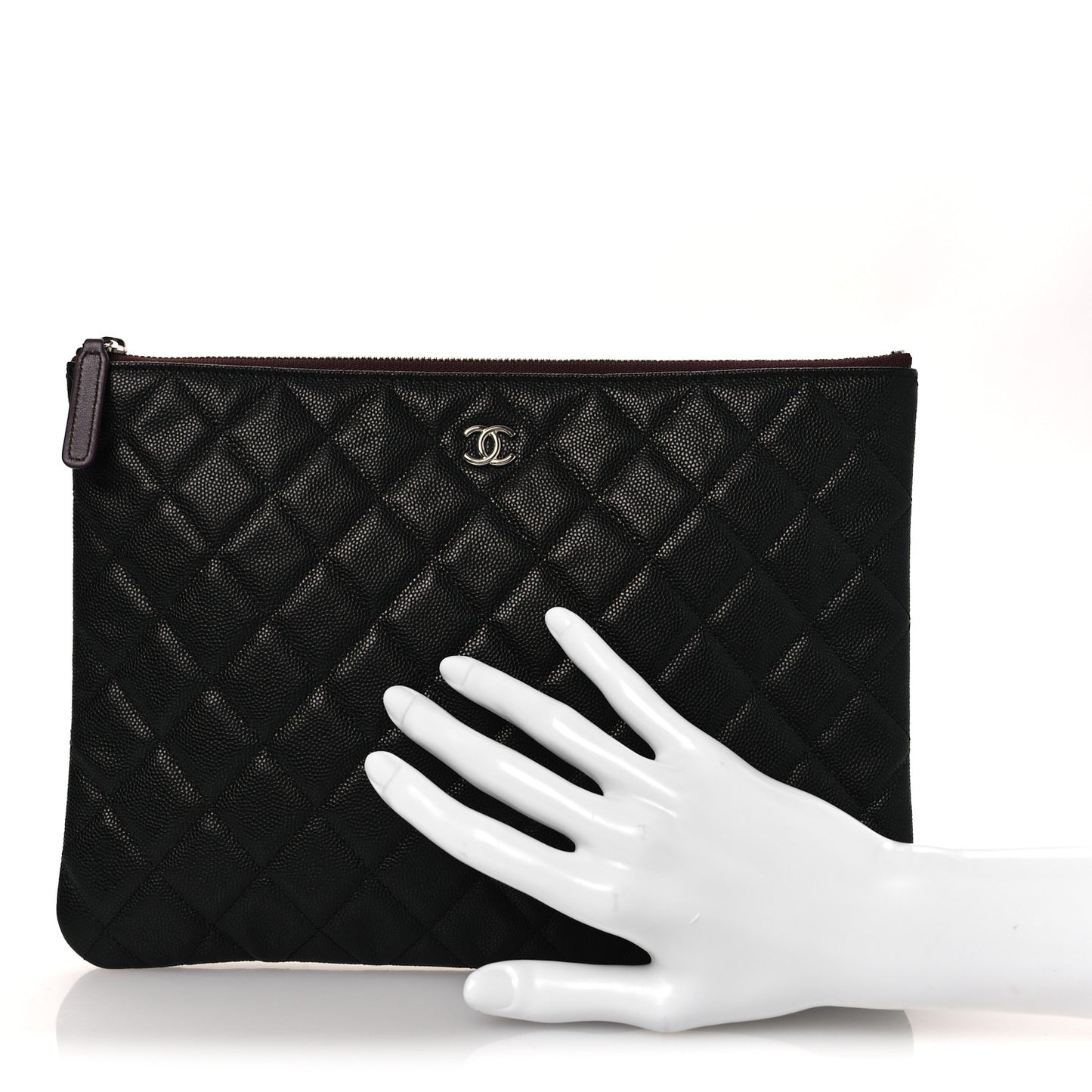 Caviar Quilted Medium Cosmetic Case Black