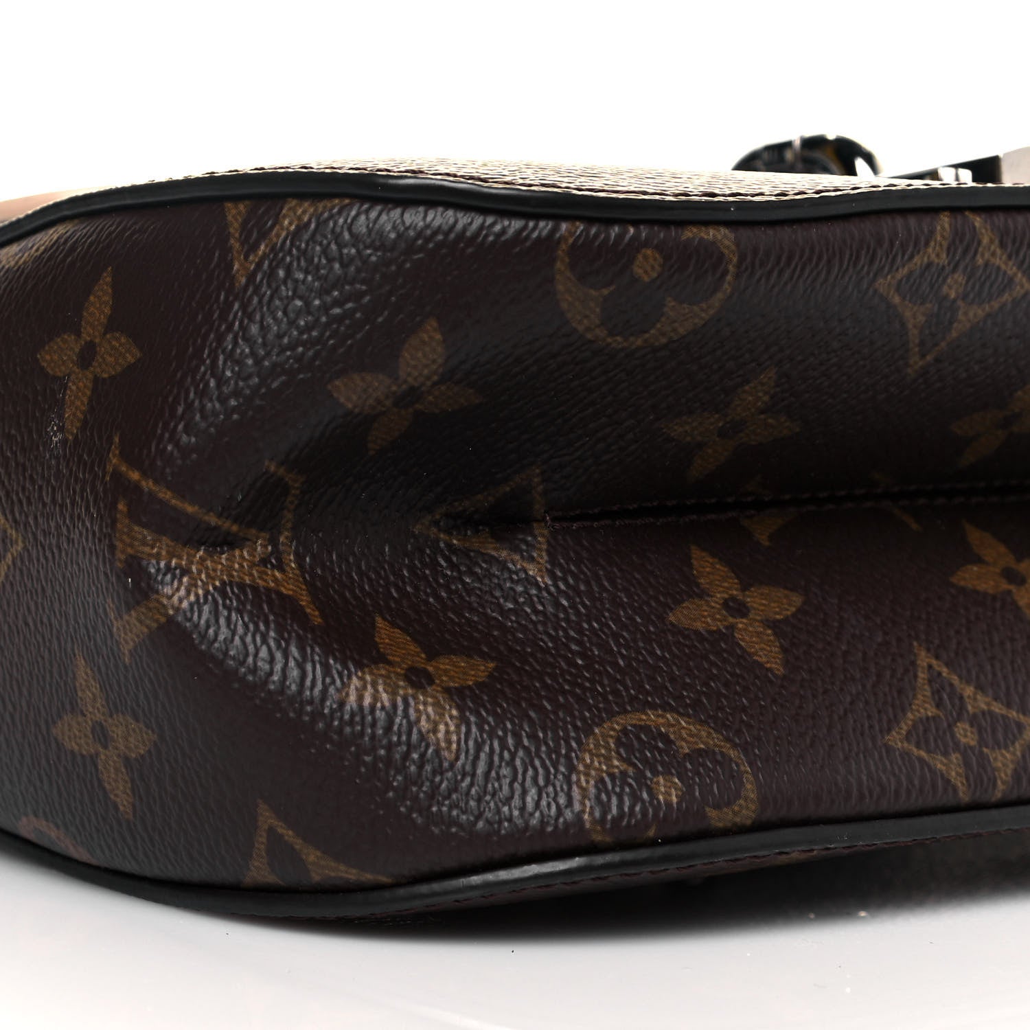 Louis Vuitton Monogram Chain It Black 7 of 9
