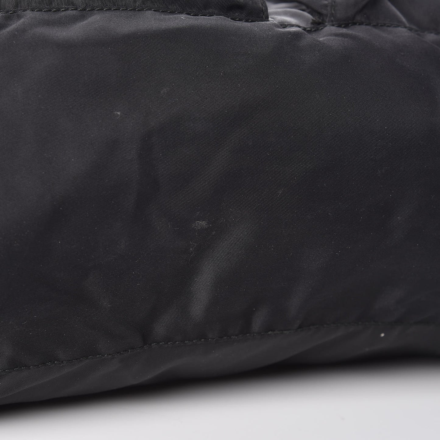 Nylon Vela Messenger Bag Black