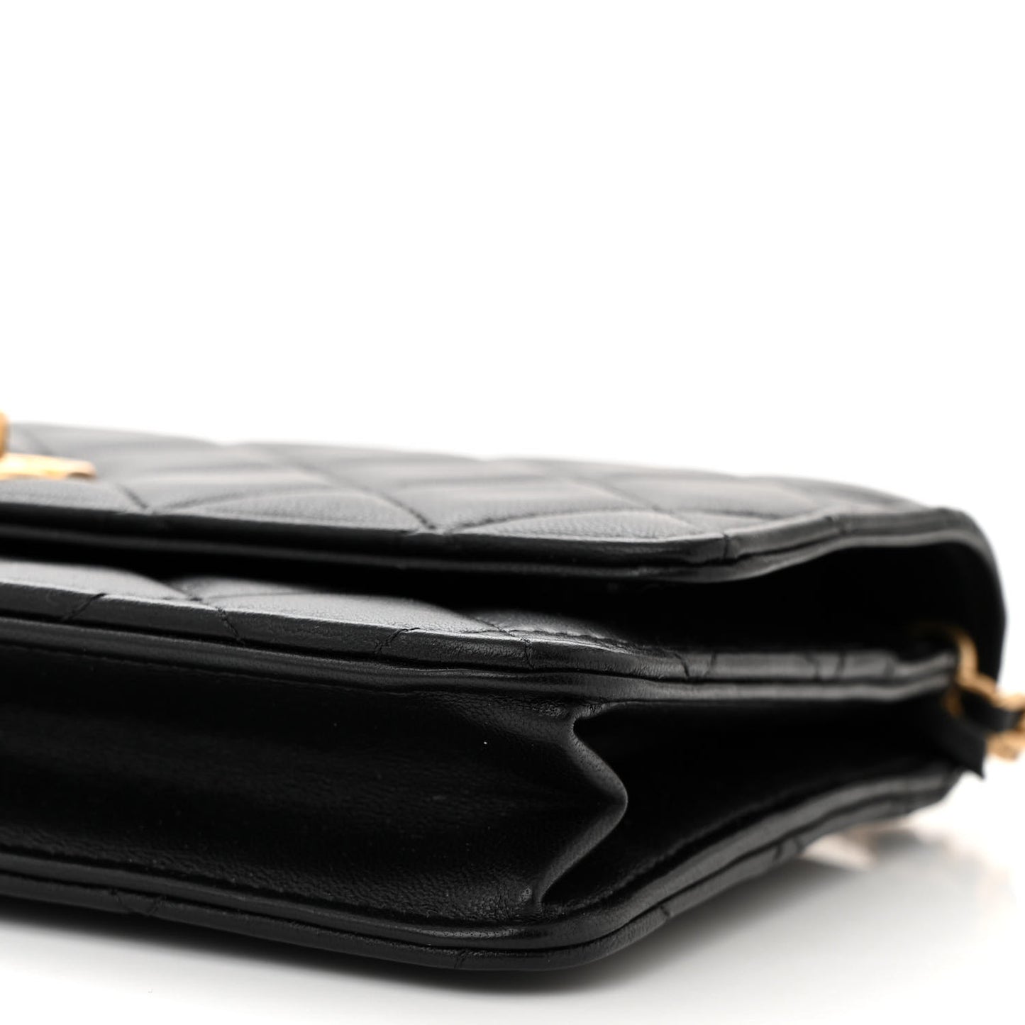 Lambskin Quilted CC Pearl Crush Wallet on Chain WOC Black