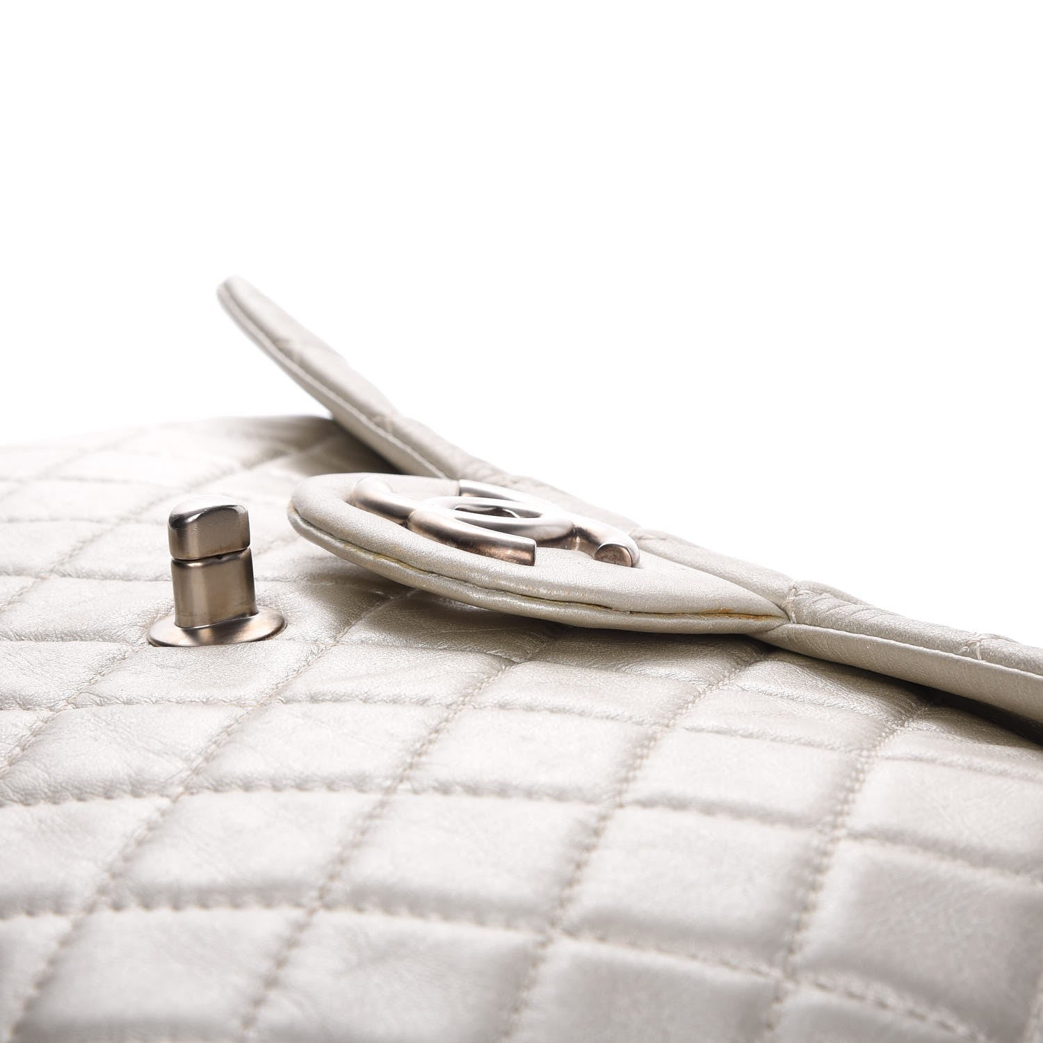 Chanel Metallic Lambskin Quilted Maxi Single Flap Silver 18 of 18