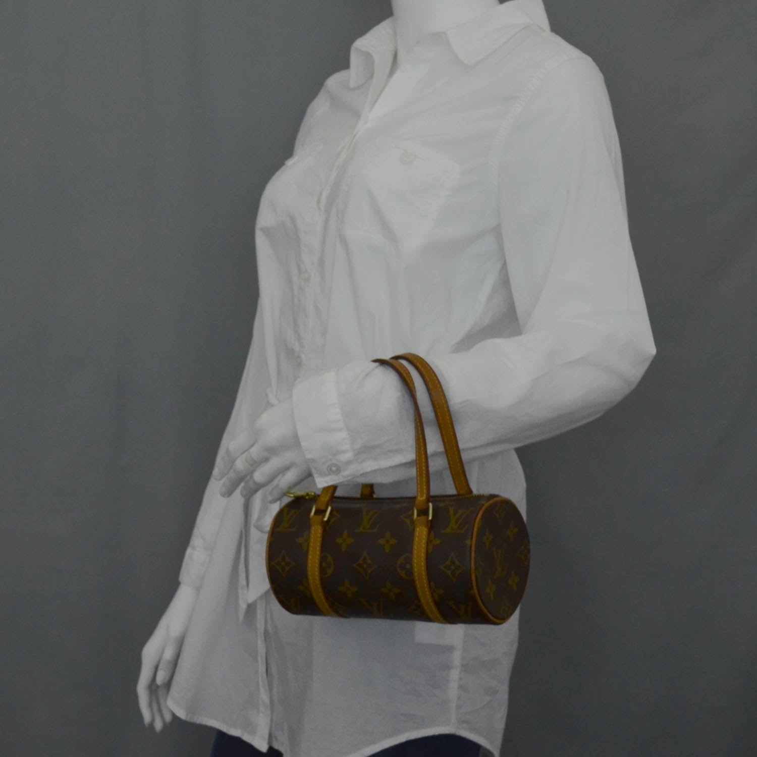 Louis Vuitton Monogram Papillon 19 2 of 9