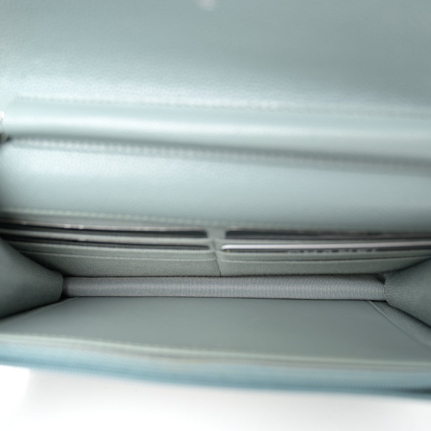 Caviar Quilted Wallet on Chain WOC Light Blue