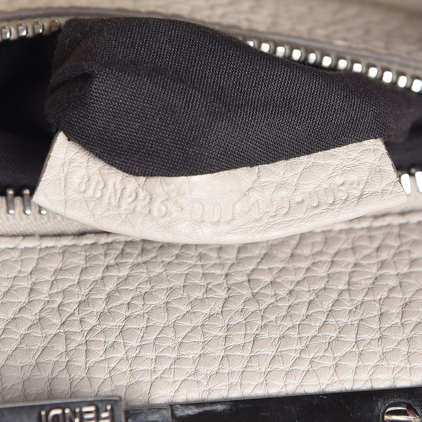 Cuoio Romano Selleria Bi-Color Medium Peekaboo Iconic Satchel Asfalto Latte