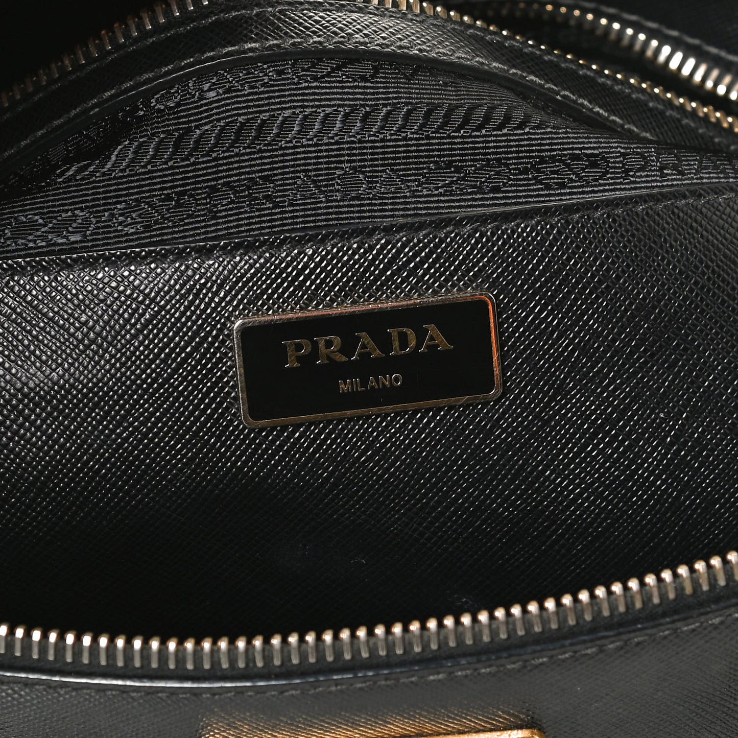 Saffiano Small Galleria Double Zip Tote Black