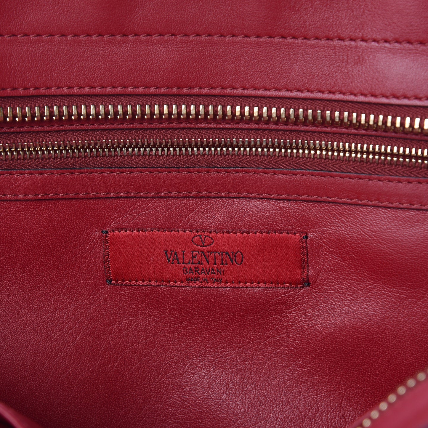 Vitello Macro Rockstud Runway Tote Scarlet