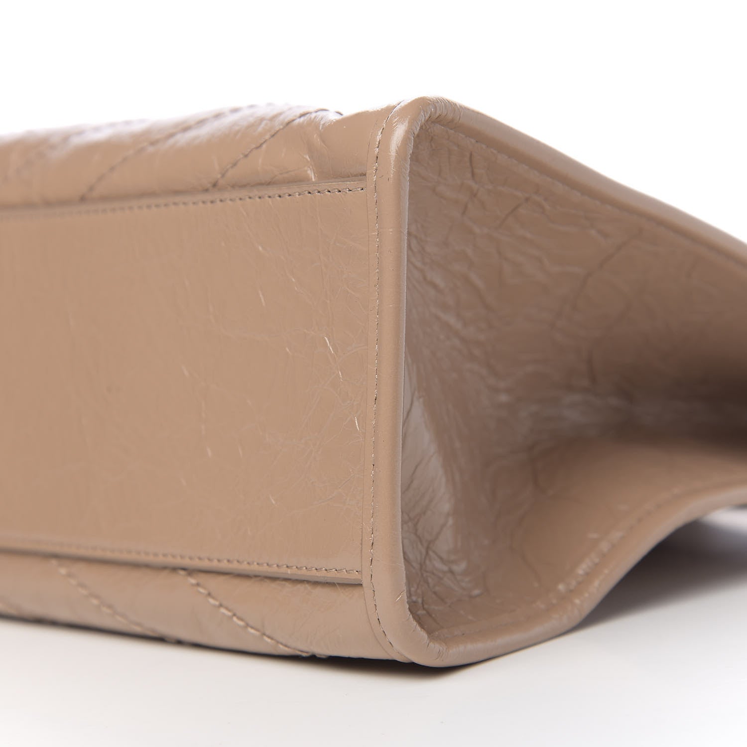 Saint Laurent Crinkled Calfskin Matelasse Monogram Niki Shoulder Bag Light Taupe 7 of 8