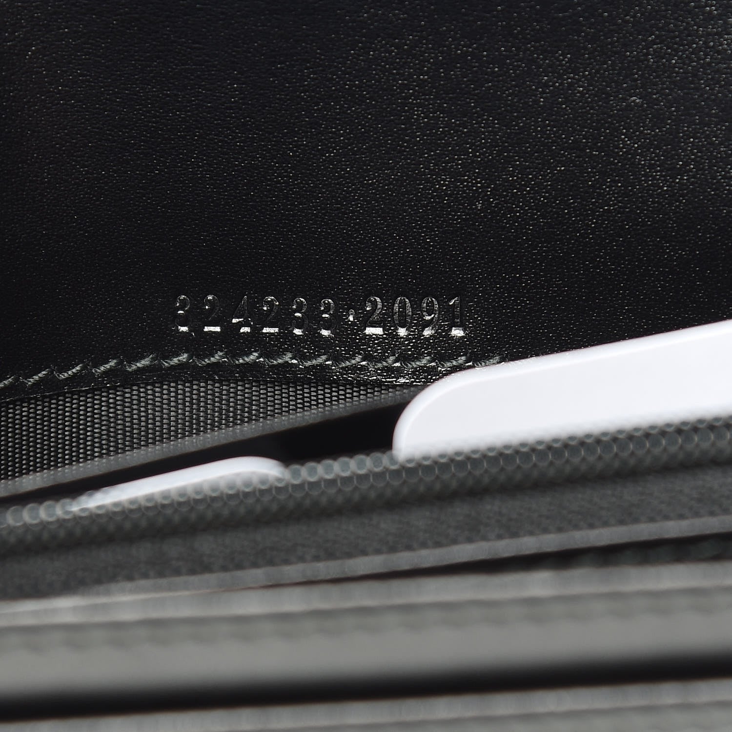Gucci Calfskin Buckle Wallet Black 9 of 12