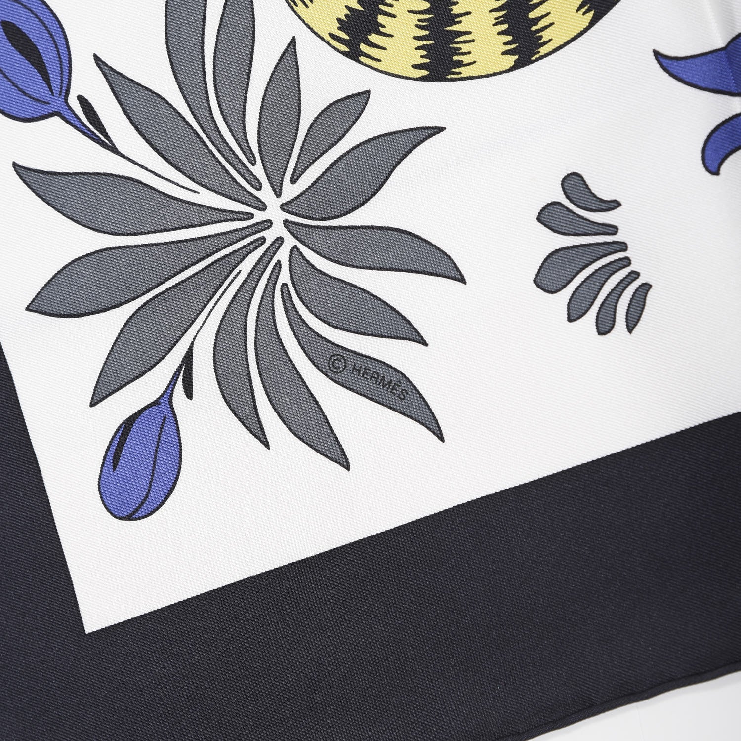 Hermes Silk Les Leopards Scarf 90 Black Blanc Jaune D'Or 3 of 3