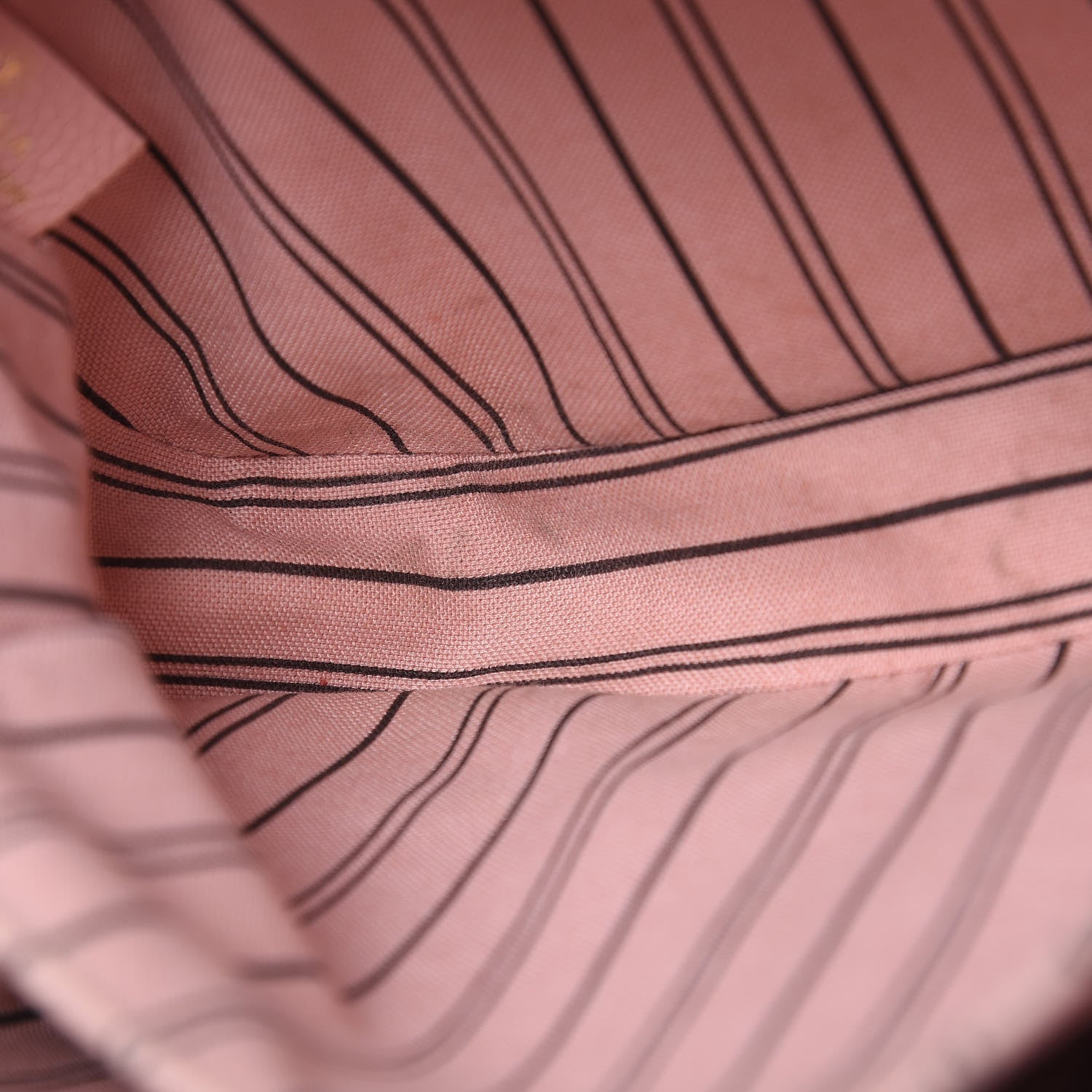 Louis Vuitton Empreinte Pochette Metis Rose Poudre 16 of 19