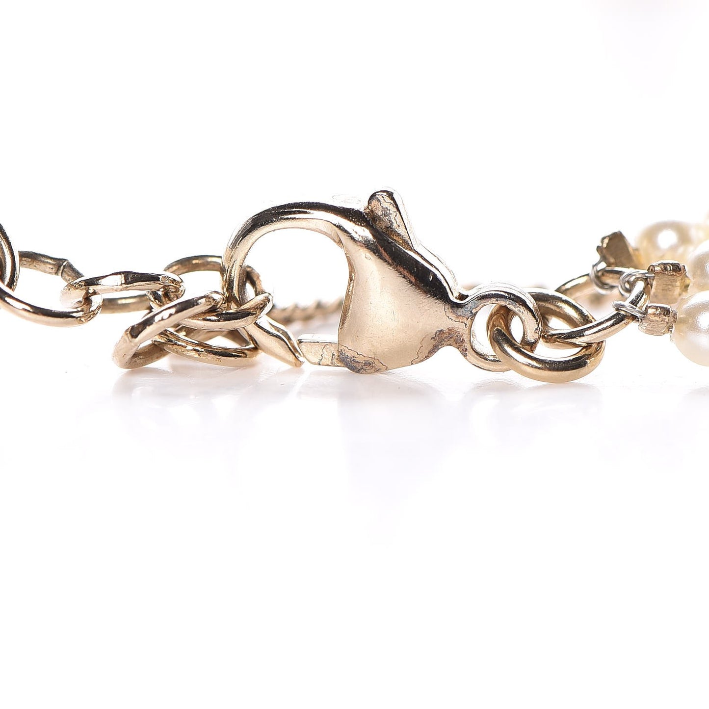 Crystal Pearl CC Short Necklace Golden White