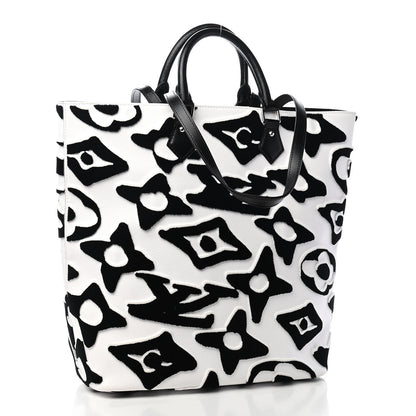 Louis Vuitton X UF Tufted Monogram Tufted Cabas White Black 5 of 17