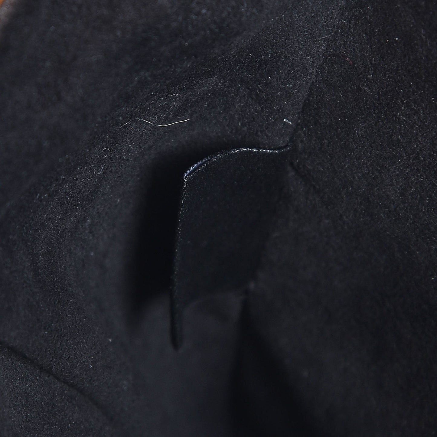 Reverse Monogram Pochette Metis