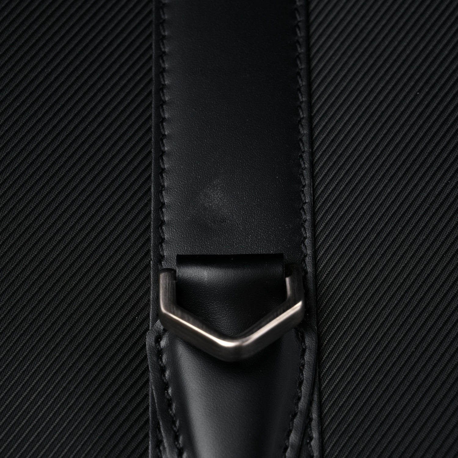 Louis Vuitton Taiga Nylon 3 Hanger Garment Carrier Epicea 12 of 13