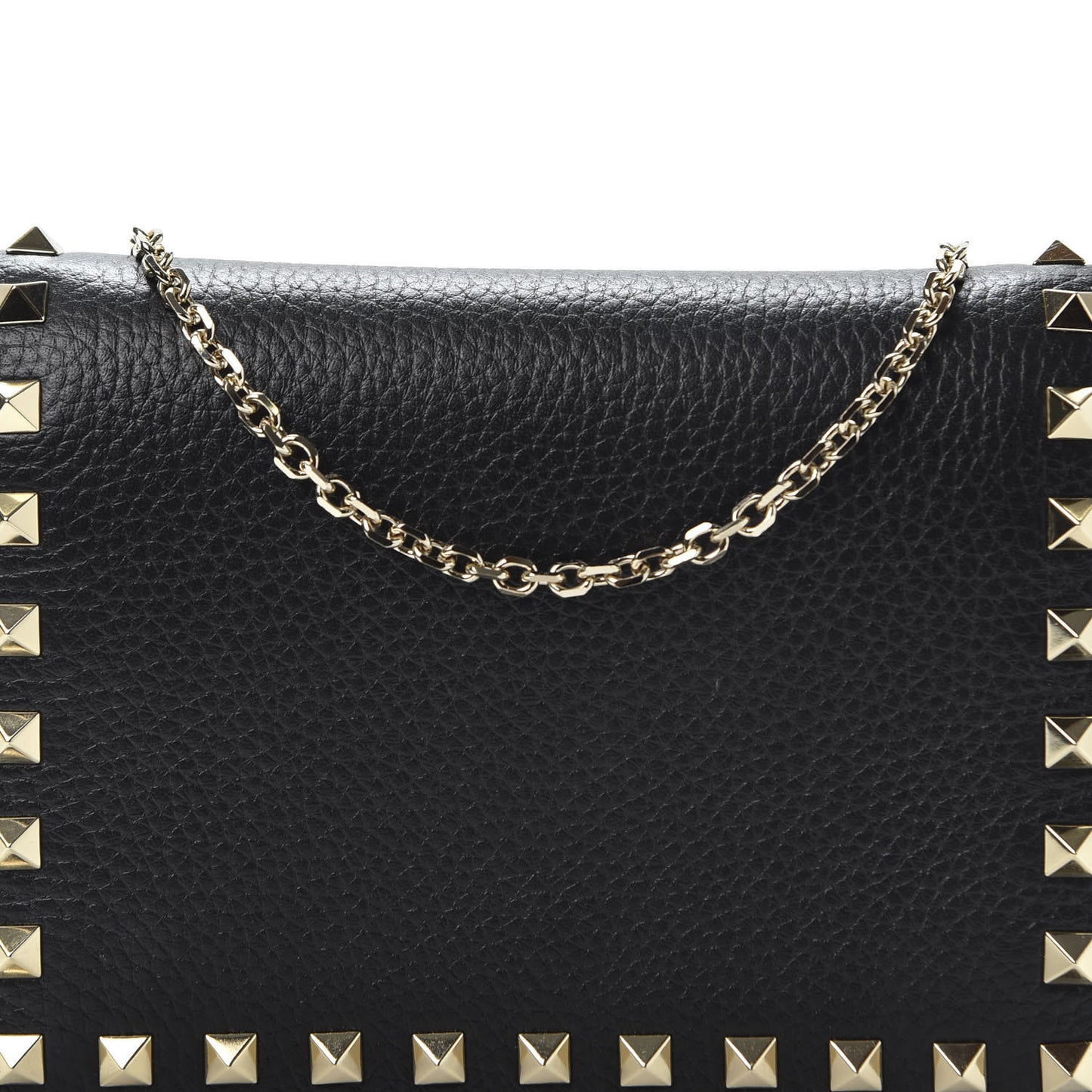 Pebbled Calfskin Rockstud Wallet on Chain Black
