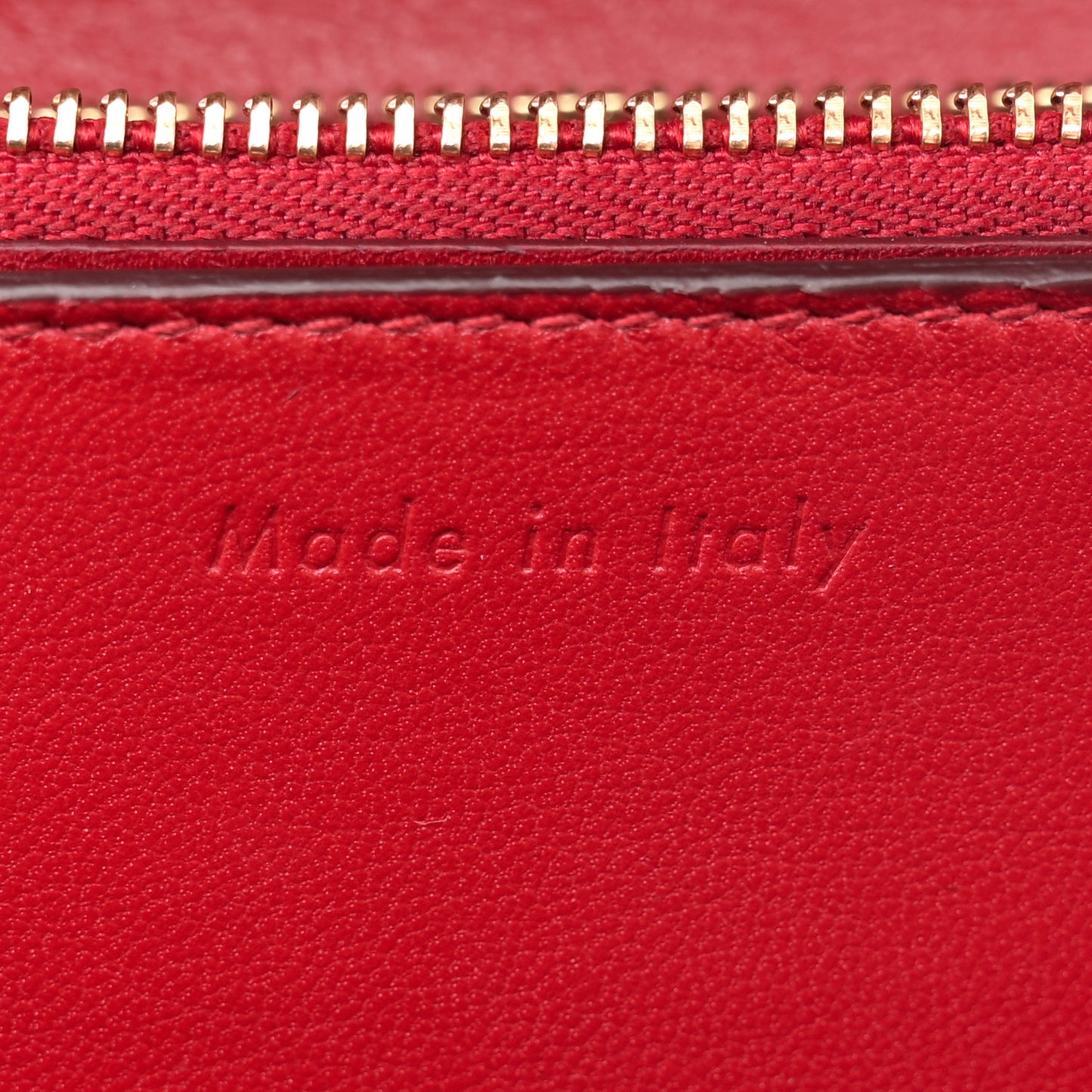 Box Calfskin Medium Classic Box Flap Bag Red