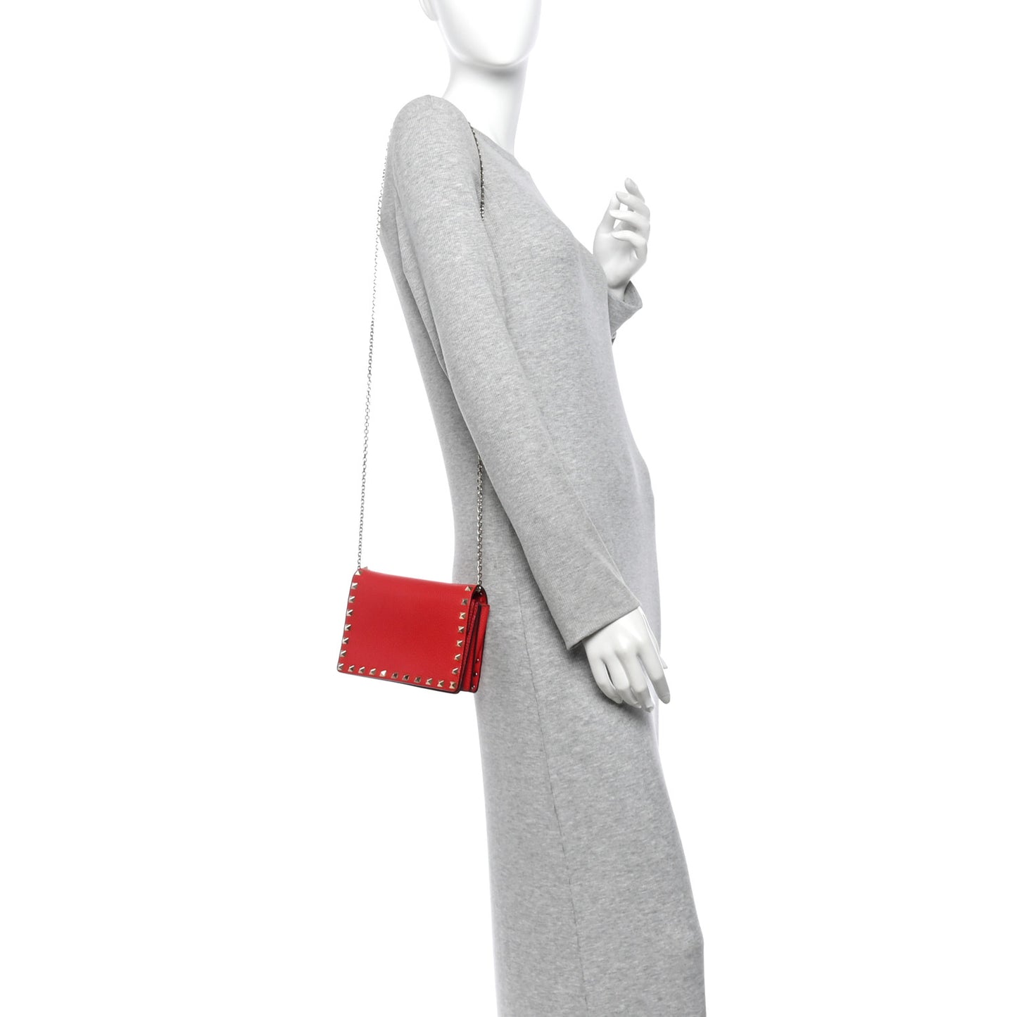Pebbled Calfskin Rockstud Wallet on Chain Rouge Pur