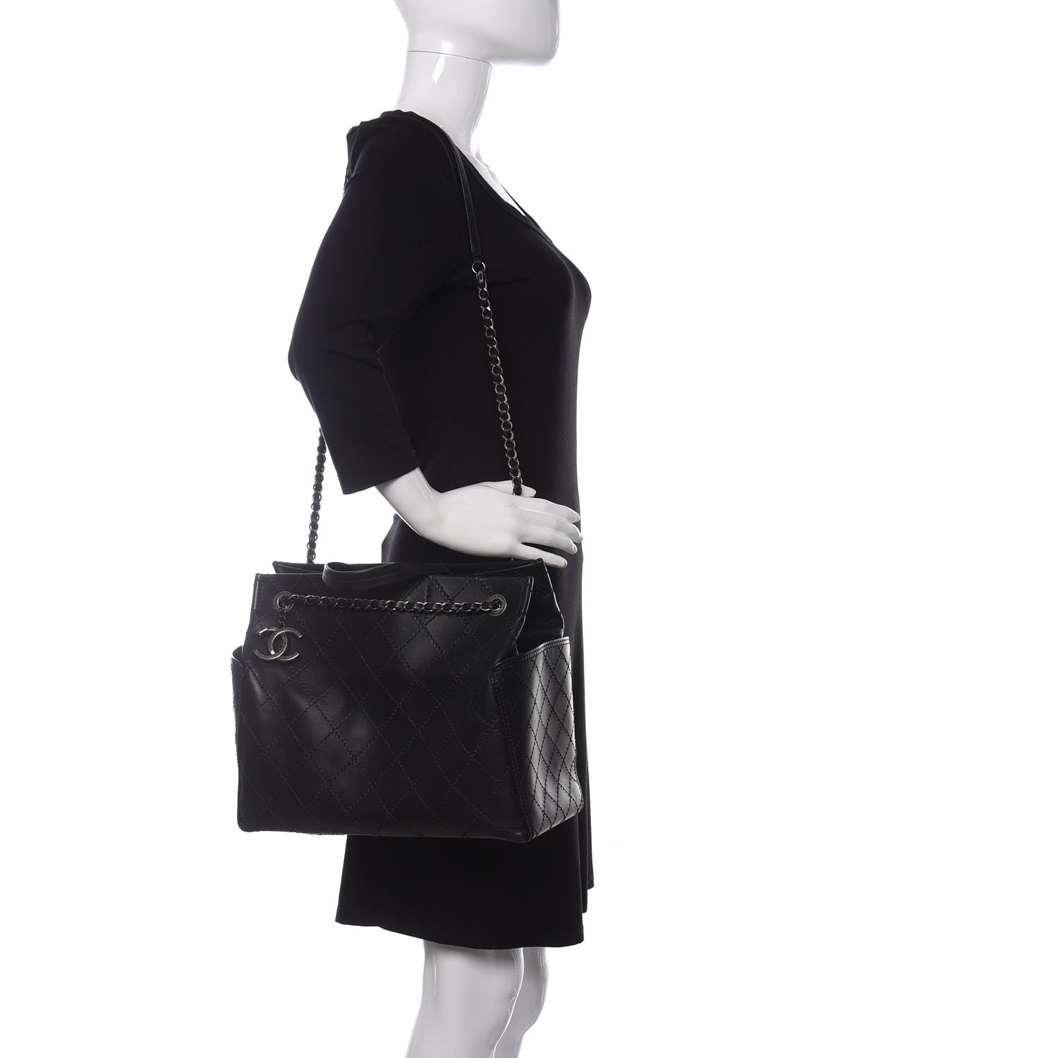 Chanel Calfskin CC Pocket Tote Black 2 of 10