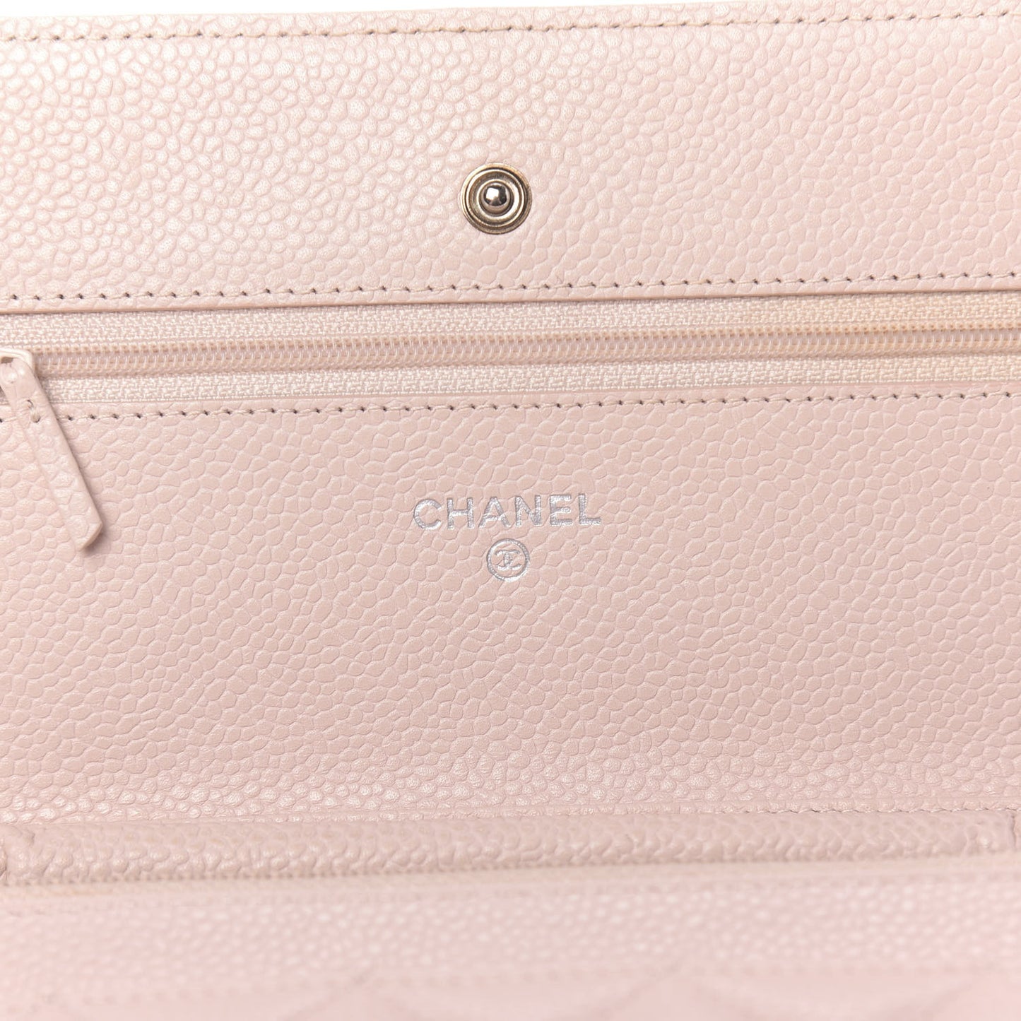 Caviar Quilted Wallet On Chain WOC Light Pink
