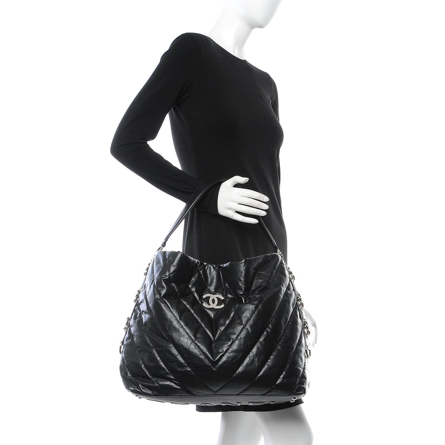 Aged Calfskin Chevron Small Big Bang Hobo Black