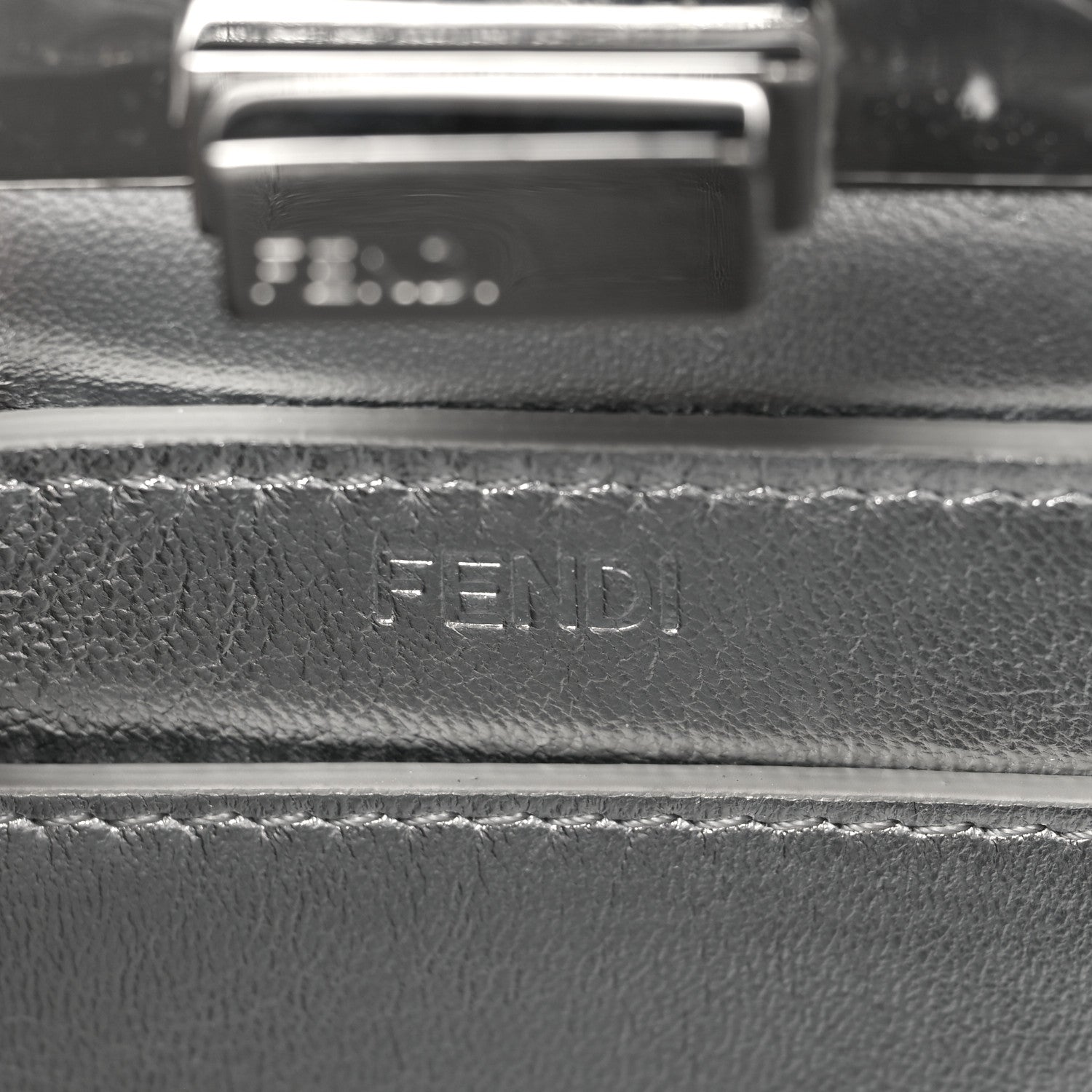 Fendi Rock Millenium Laminata Small Peekaboo I SEE U Satchel Argento 6 of 6