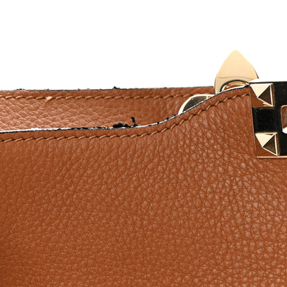 Valentino Garavani Pebbled Calfskin Small Rockstud Flip-Lock Messenger Bag Light Cuir 14 of 16