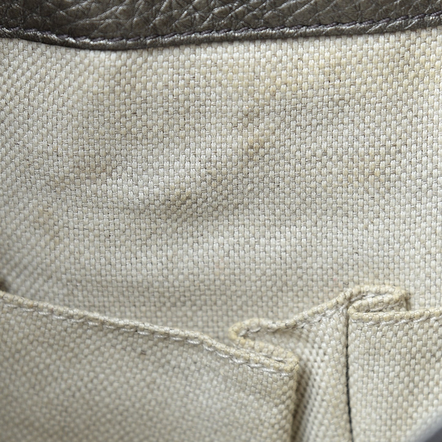 Metallic Pebbled Calfskin Medium Soho Chain Shoulder Bag Sasso