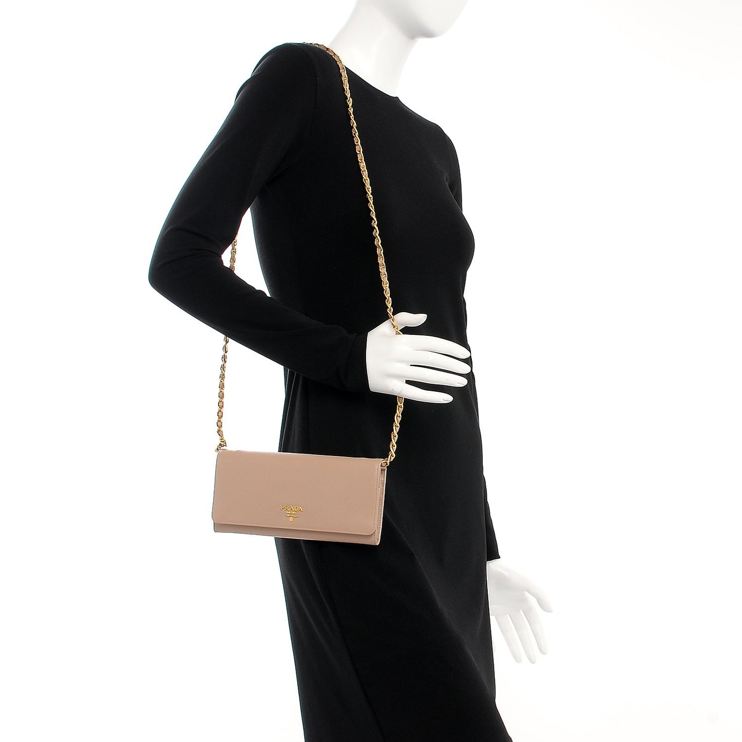 Saffiano Metal Oro Chain Wallet Cammeo