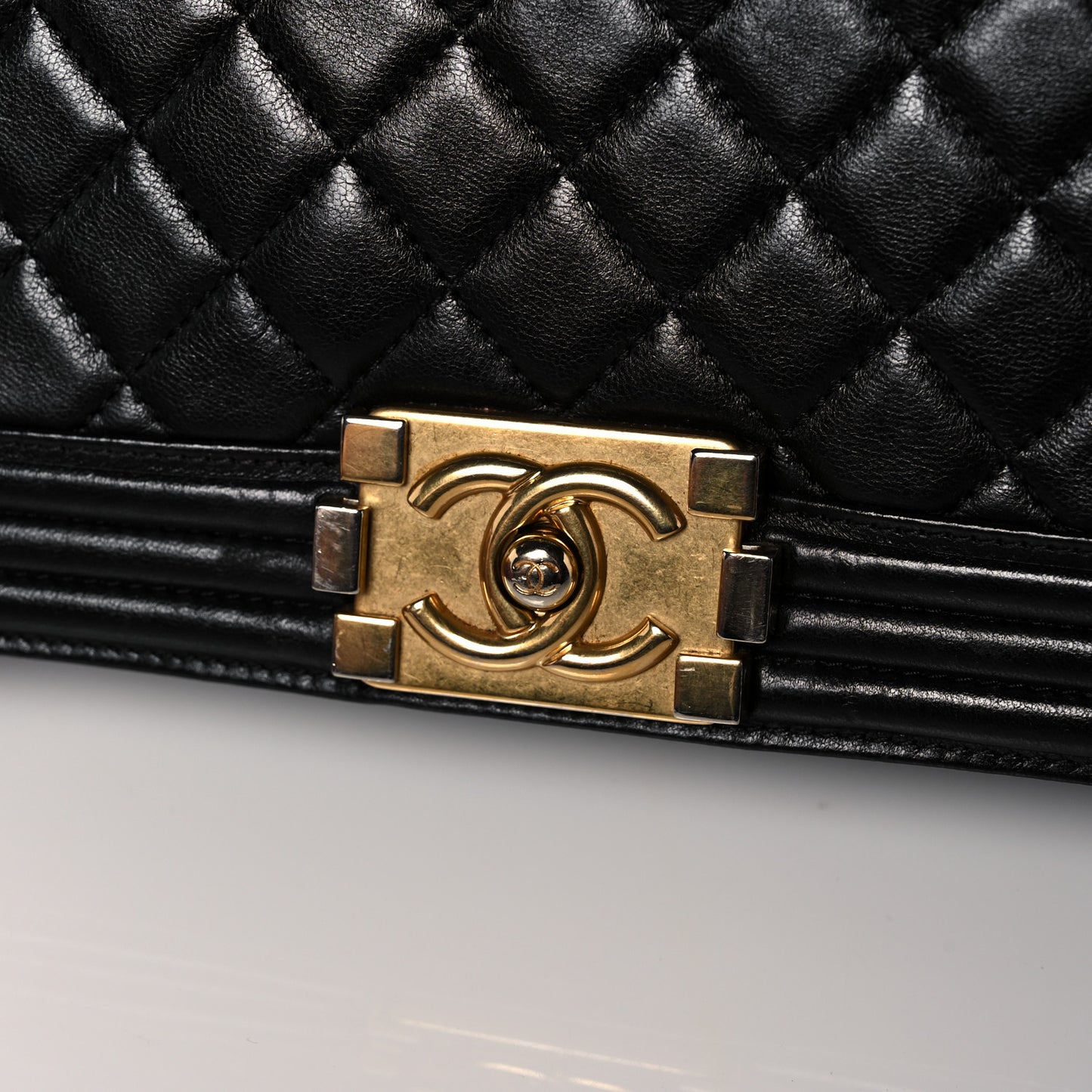 Lambskin Quilted New Medium Boy Flap Black